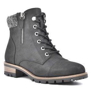 White Mountain Black Daisy Lace Up Boots Size 9.5 Women’s Boots